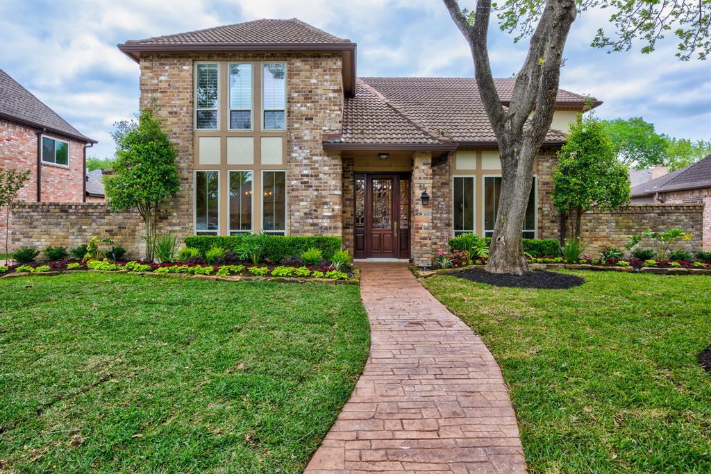 15818 River Roads Drive - Photo 1