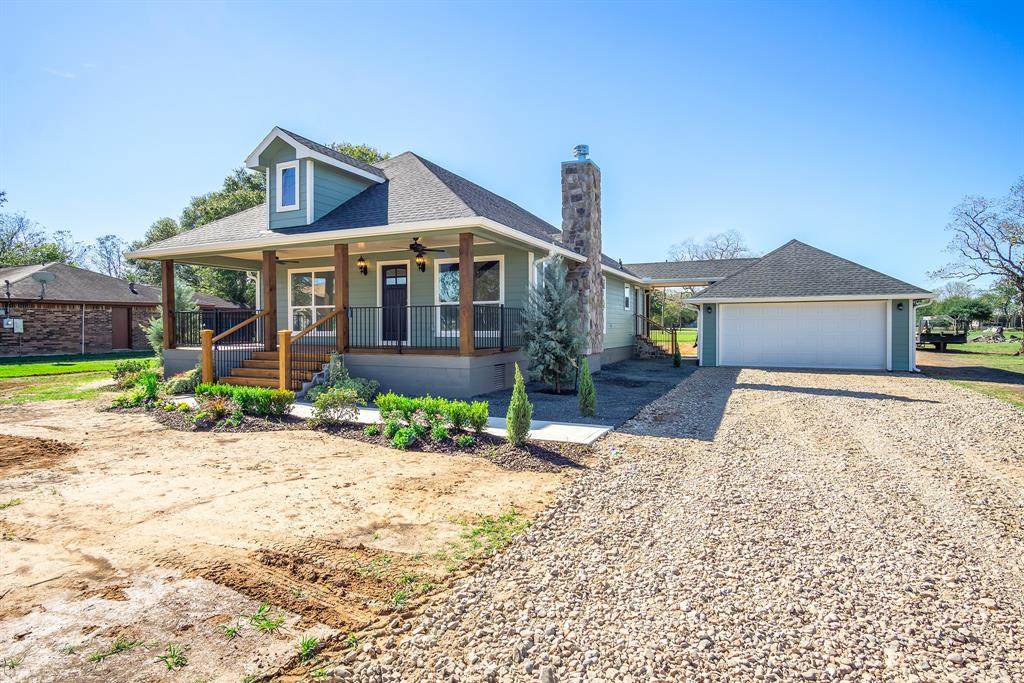 427 Sabine Street - Photo 1