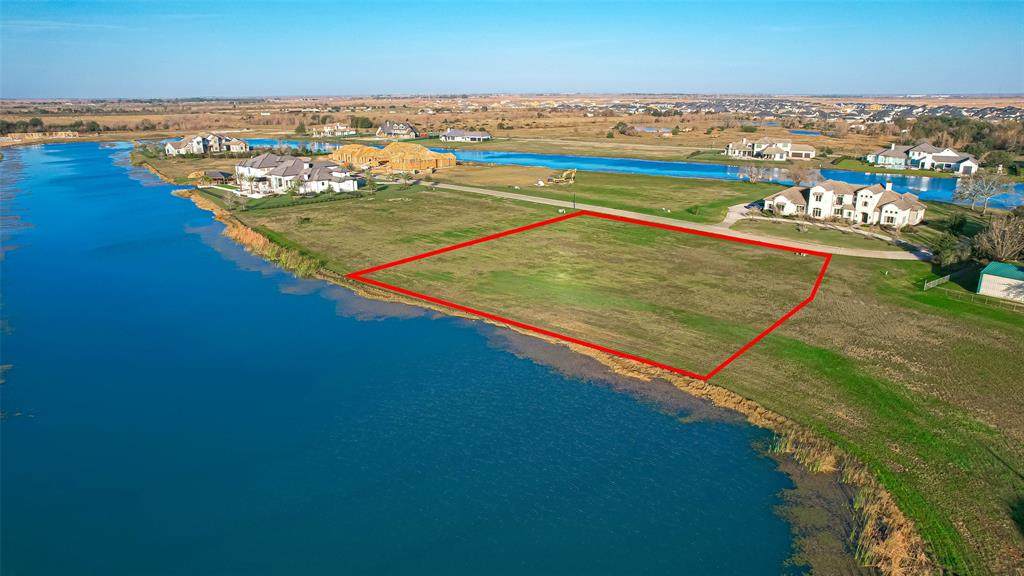 137 Tige Point Drive - Photo 1