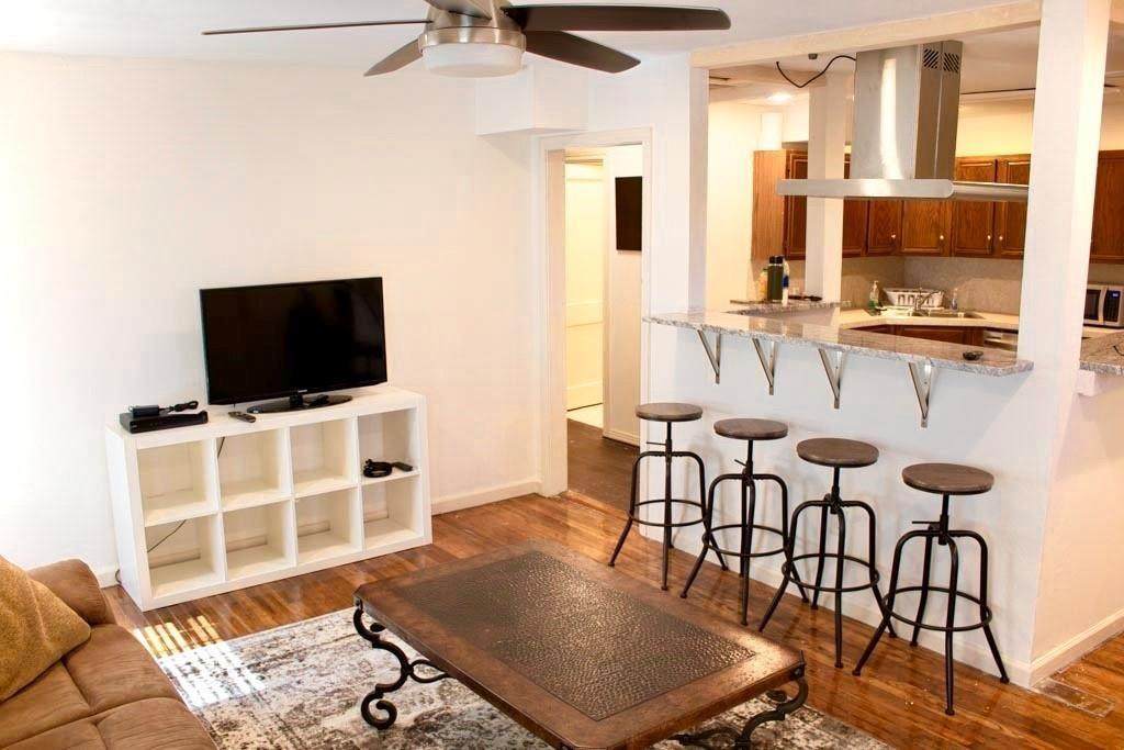 2911 Hardy Street - Photo 1