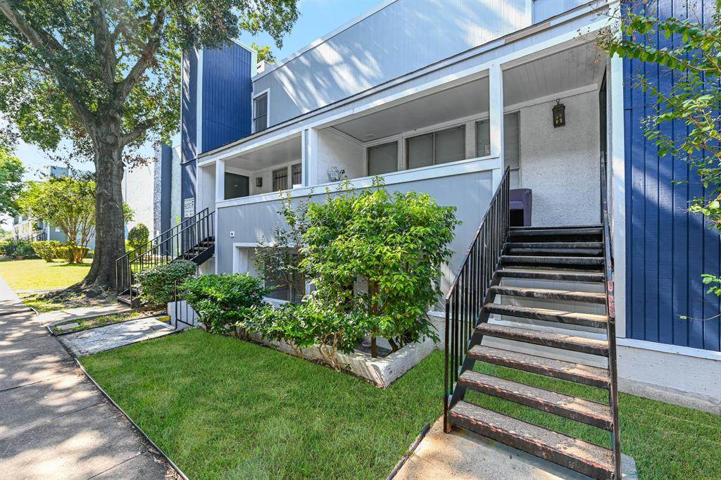 781 Country Place Drive - Photo 1