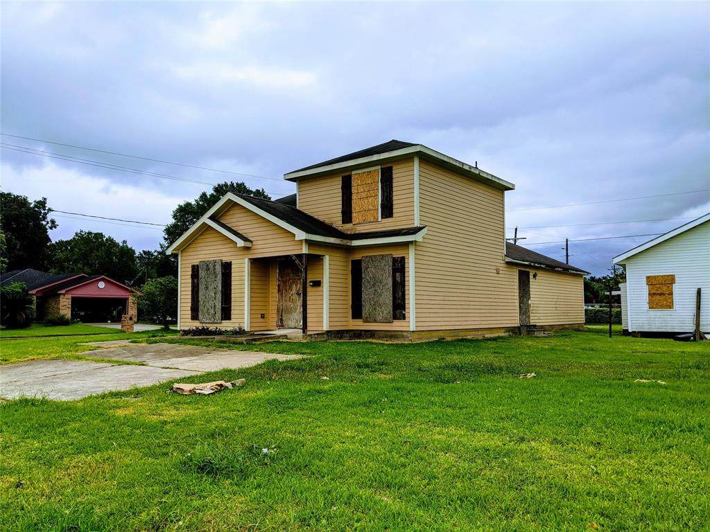 890 Jackson Street - Photo 1