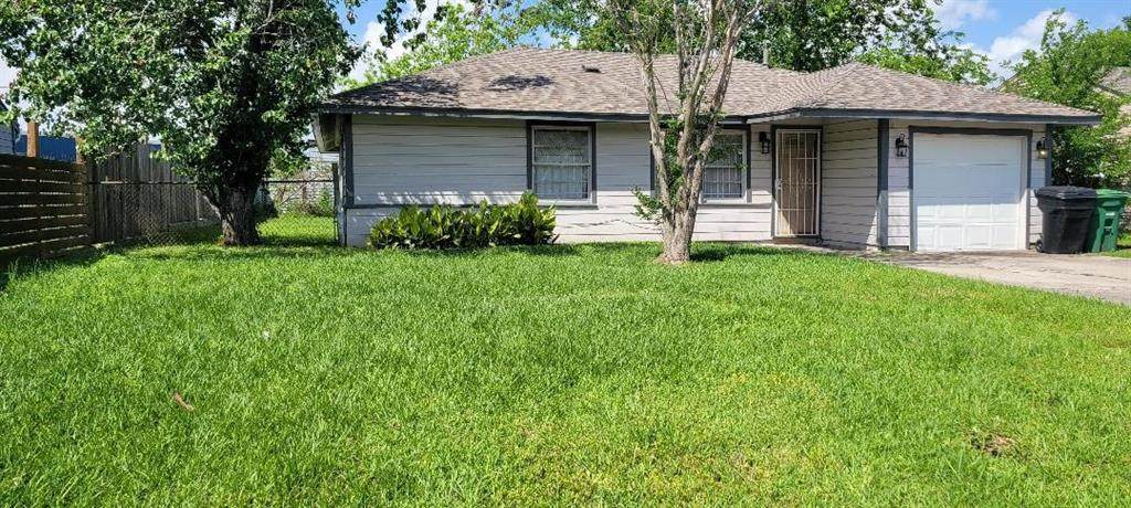 9227 Lake Park Drive - Photo 1