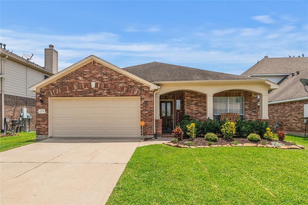 2814 Crestmont Drive - Photo 1