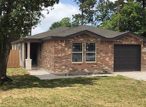 211 E Lobit - Photo 1