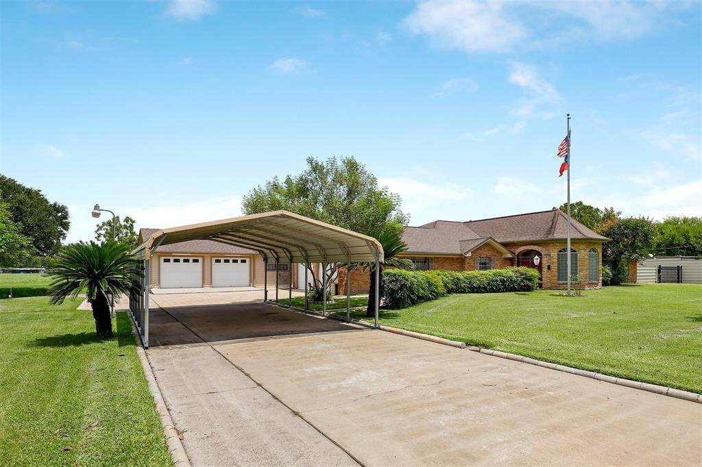 315 Carby Road - Photo 1