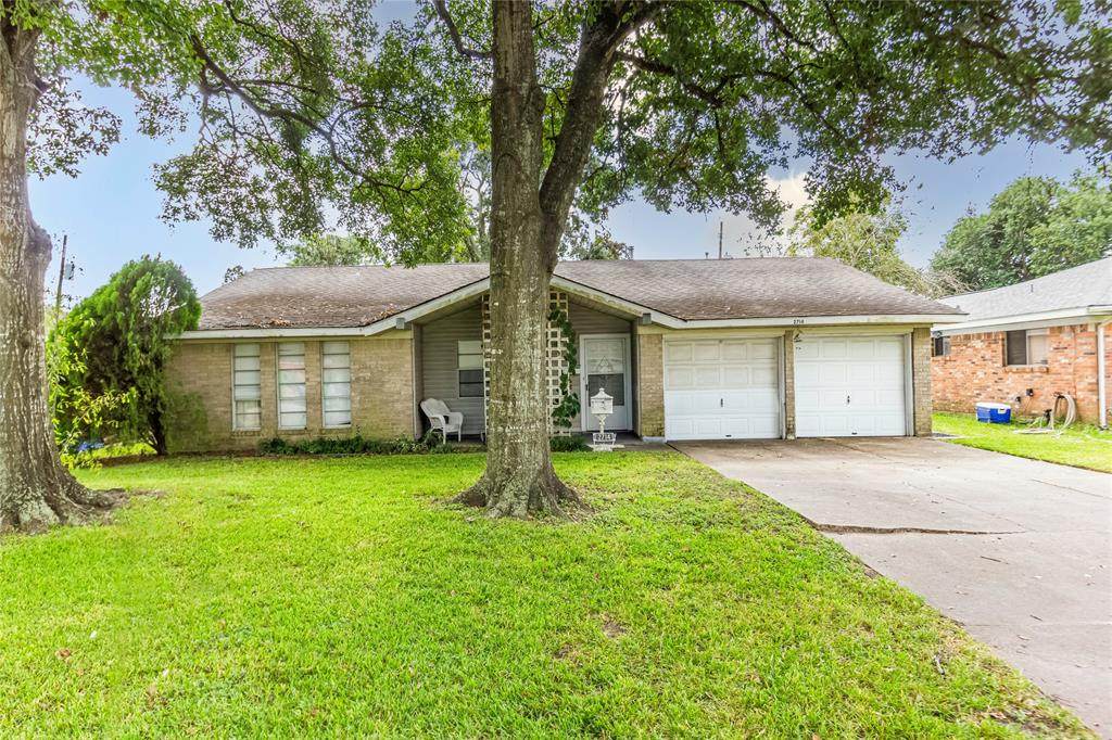 2714 Hillshire Drive - Photo 1