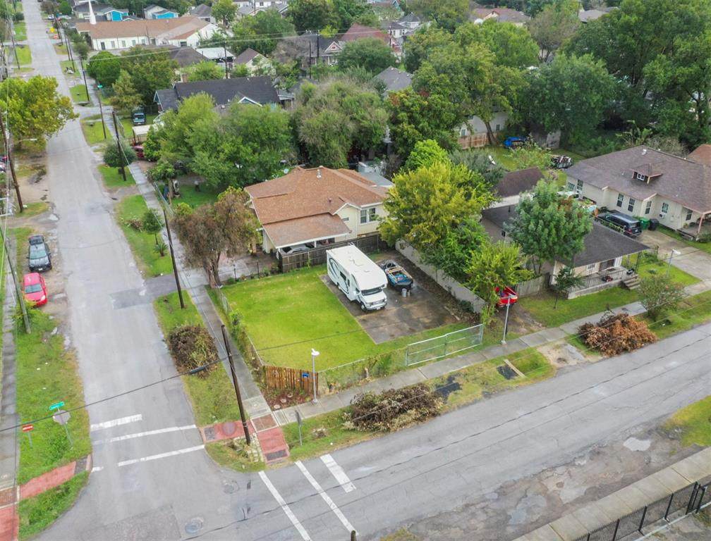 120 Adams Street - Photo 1