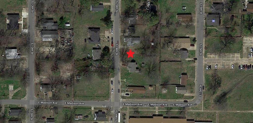 718 14th Street - Photo 1