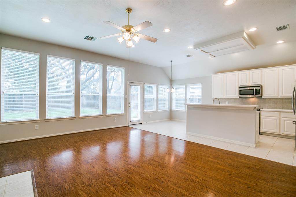 9514 Shadow Gate Lane - Photo 1