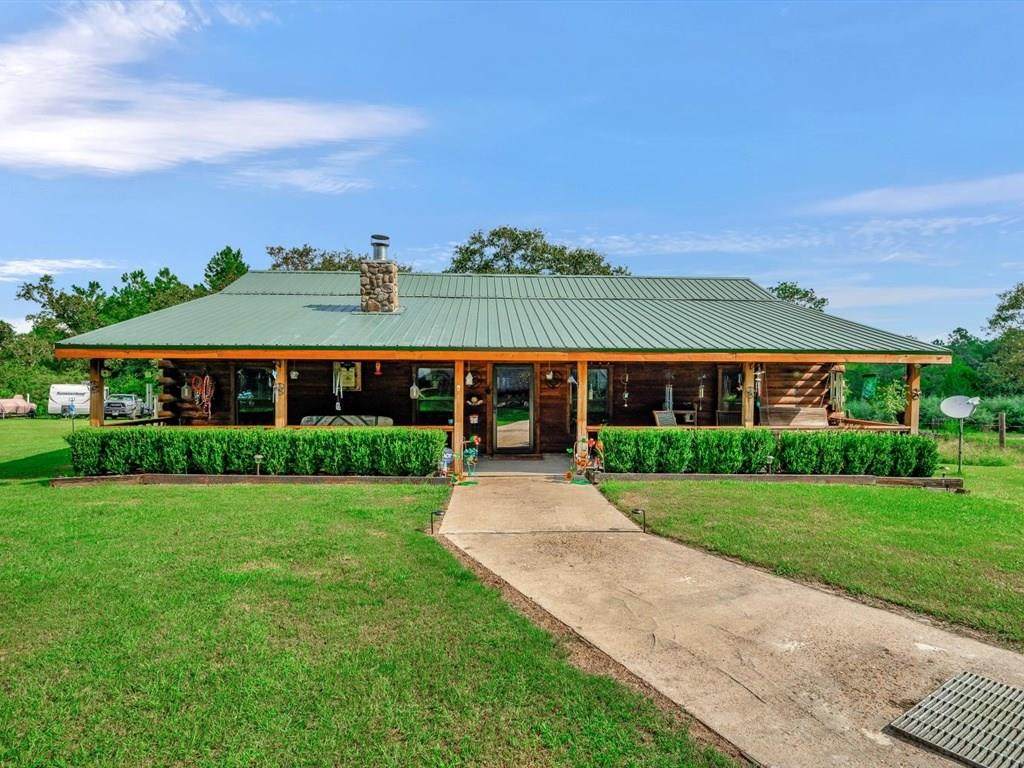 486 County Road 3265 - Photo 1
