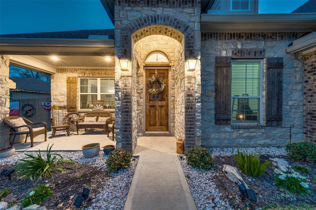 24875 Forest Circle - Photo 1