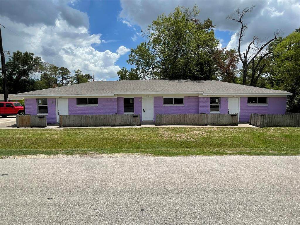 7825 Glass Street - Photo 1