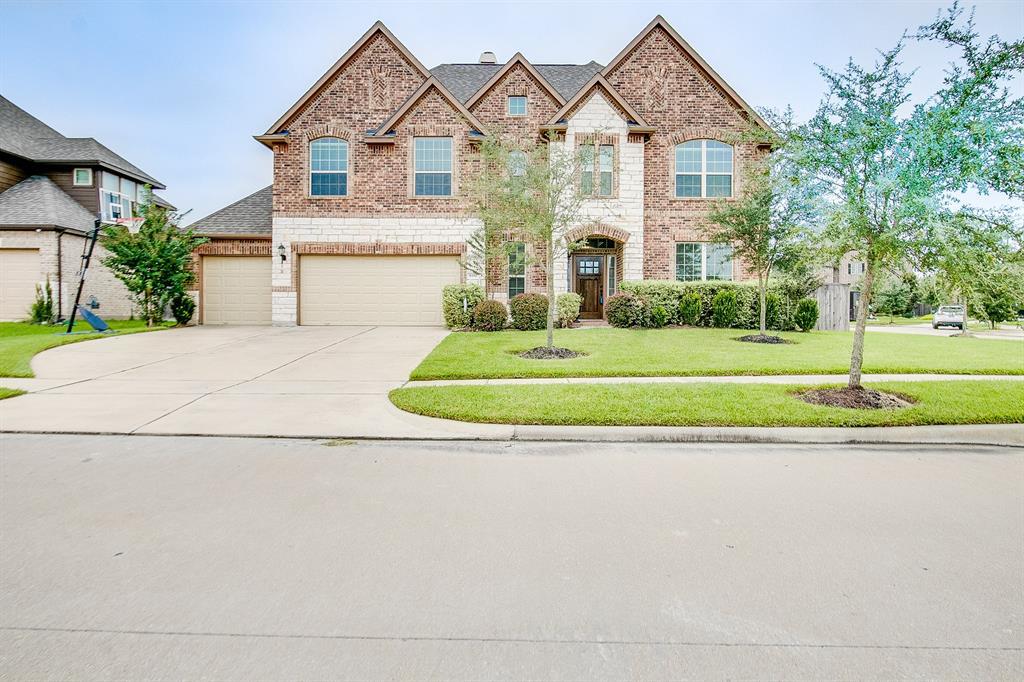 8202 Mattwood Drive - Photo 1