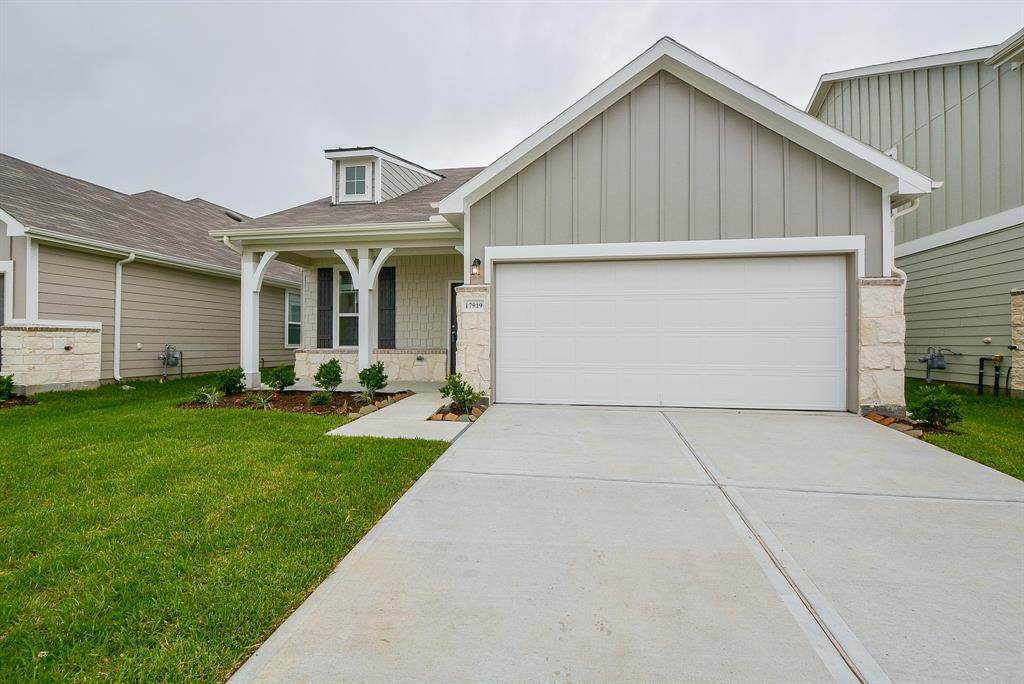 17919 Sunny Savanna Drive - Photo 1