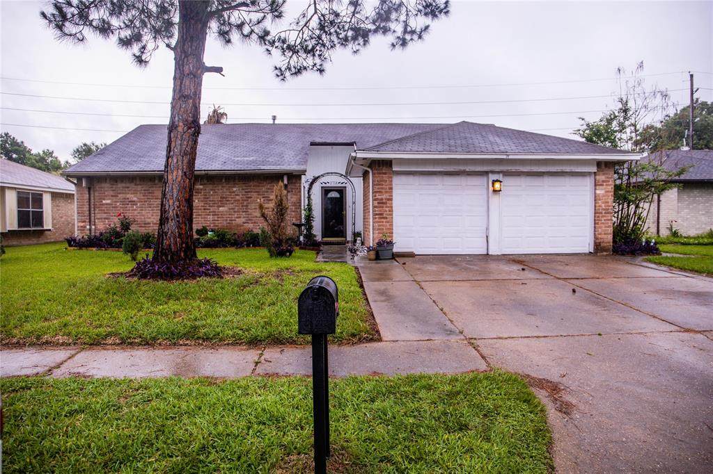 2714 Amaranth Drive - Photo 1