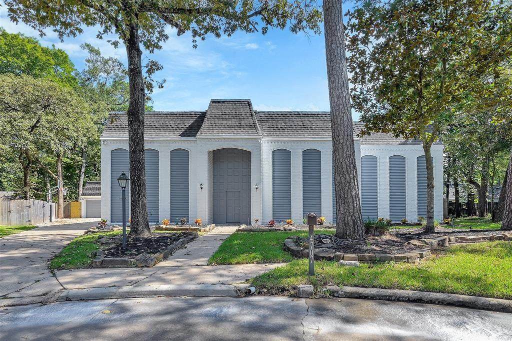 4707 Fox Hollow Court - Photo 1