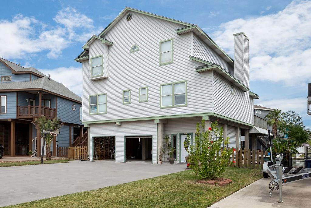 1114 Moorea Street - Photo 1
