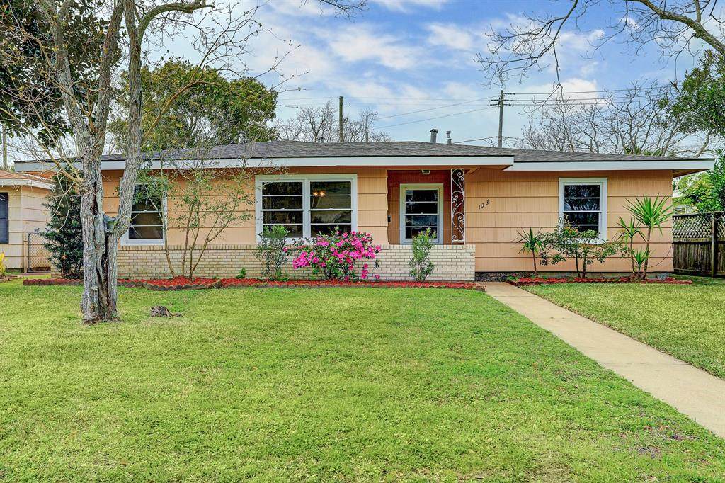 133 San Fernando Drive - Photo 1