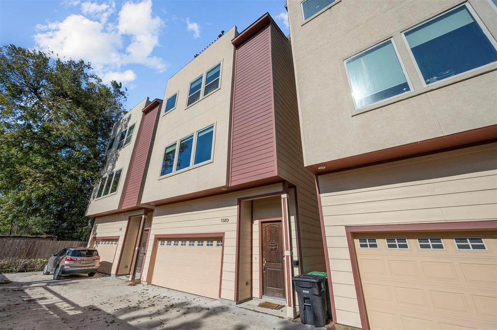 1320 Hussion Street - Photo 1