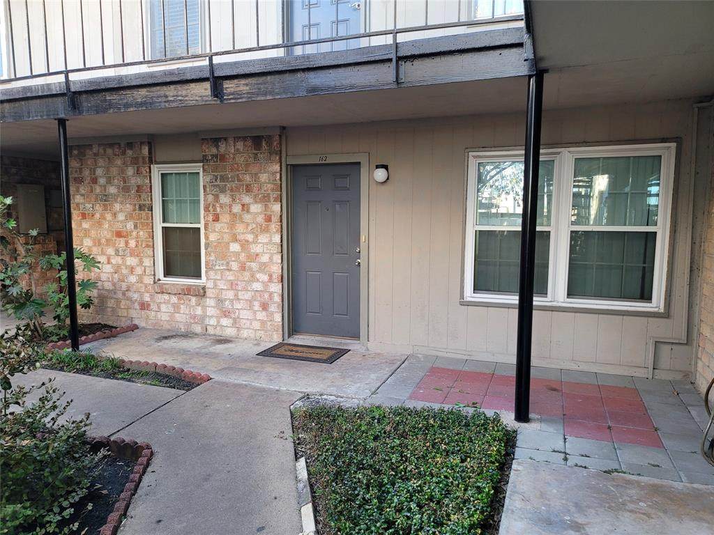5550 Braeswood Boulevard - Photo 1