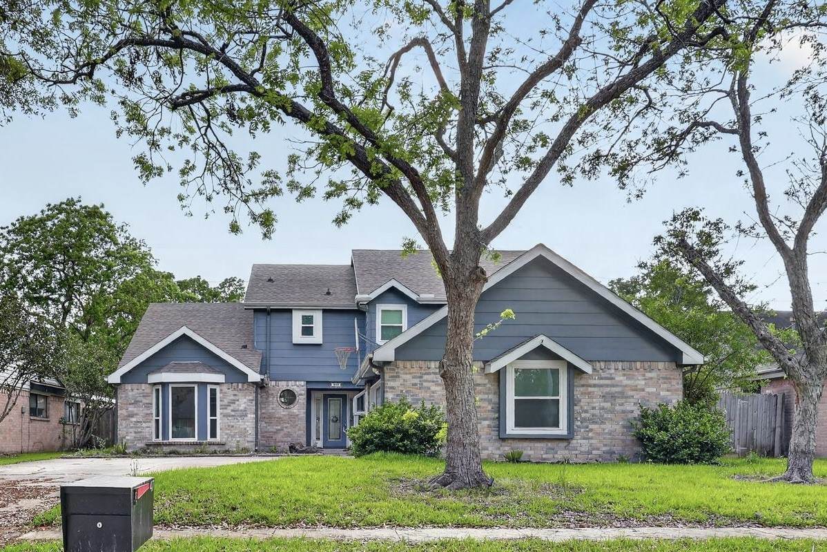 417 Hillary Circle - Photo 1