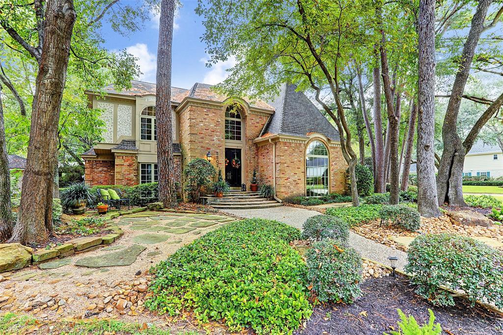 5502 Court Of York - Photo 1