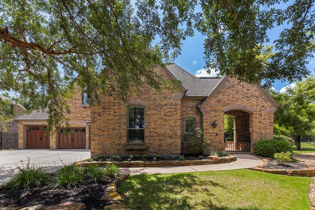 91 Almondell Circle - Photo 1