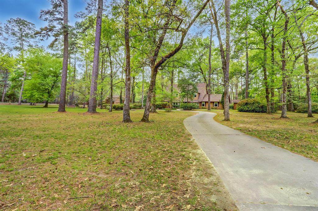 15520 Bedford Lane - Photo 1