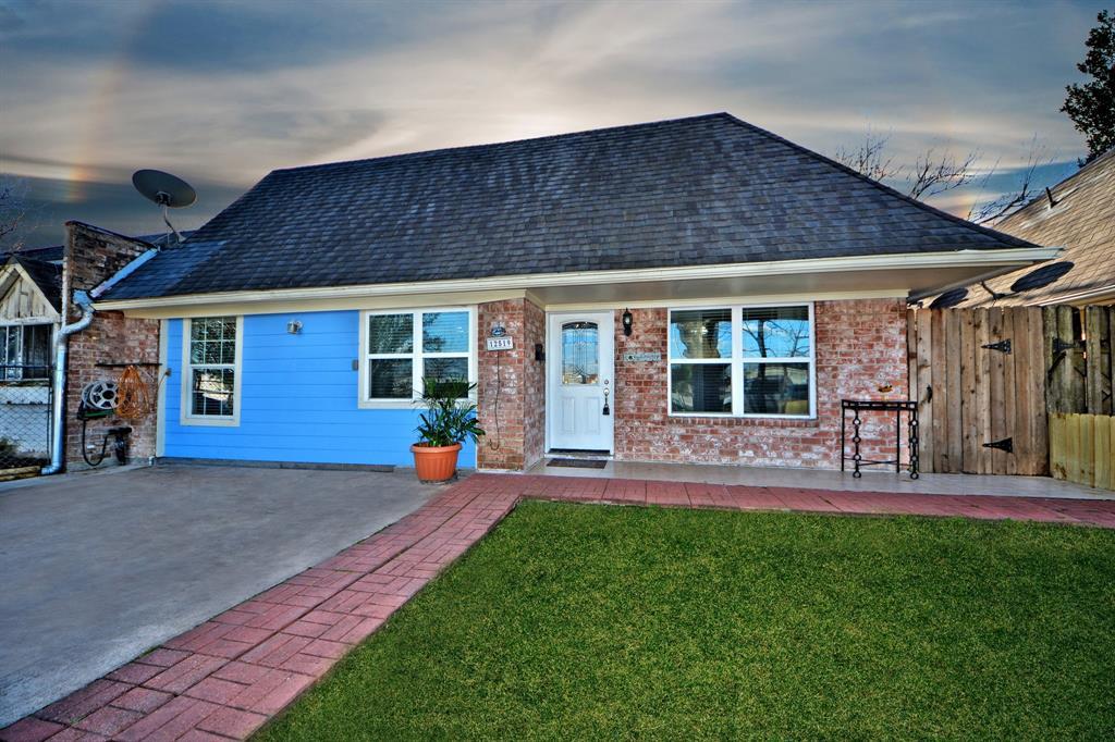 12519 W Hardy Road - Photo 1