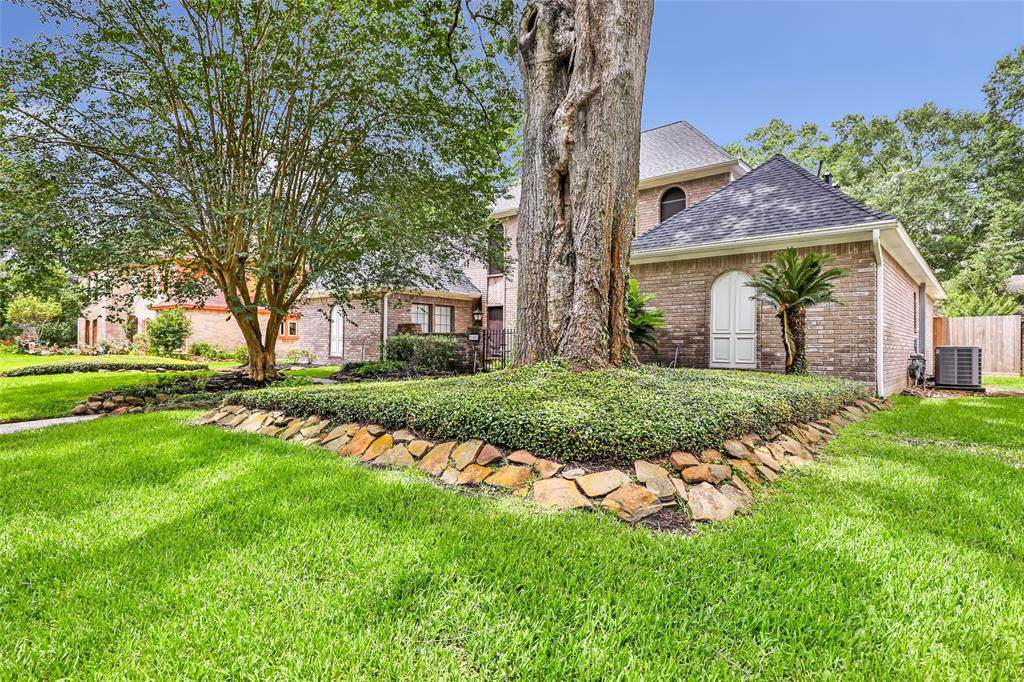 2807 Crystal Falls Dr - Photo 1