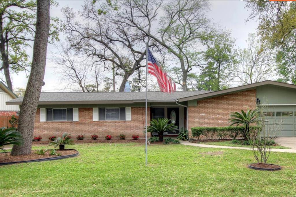 10143 Brinwood Drive - Photo 1
