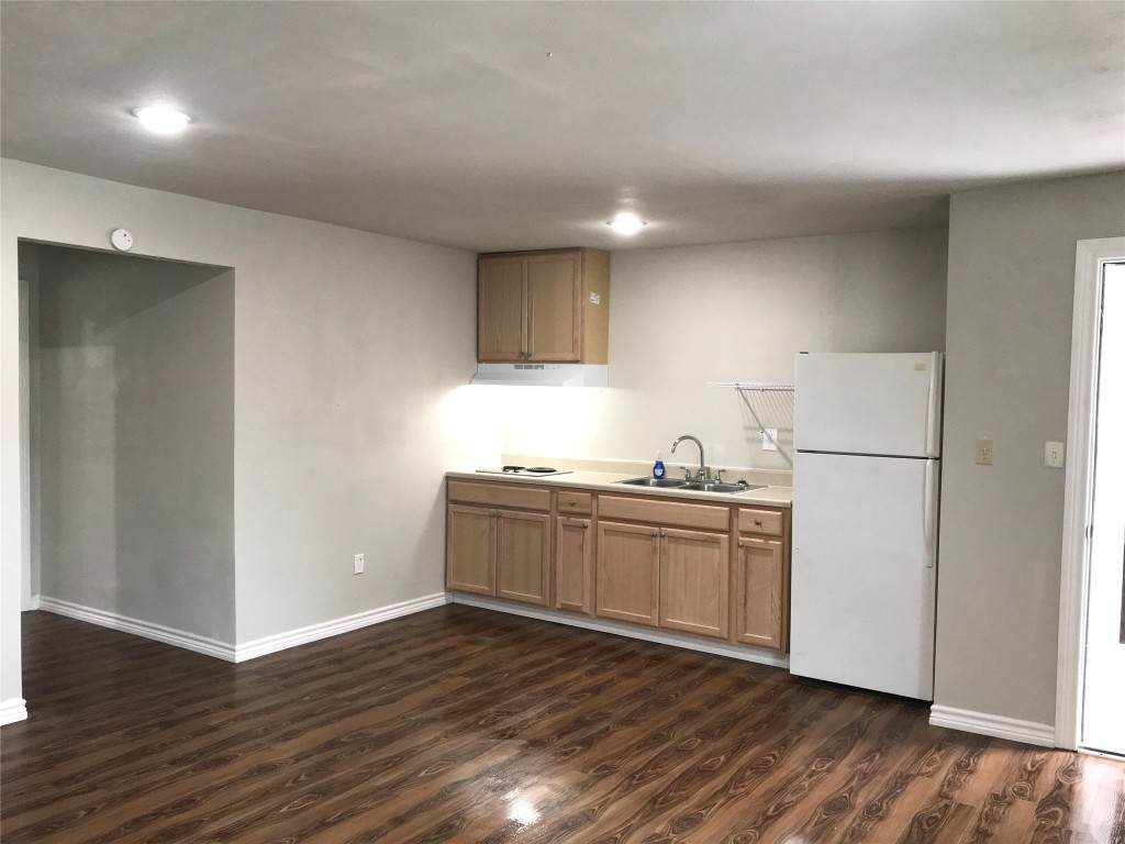 1609 1st Street - Photo 1