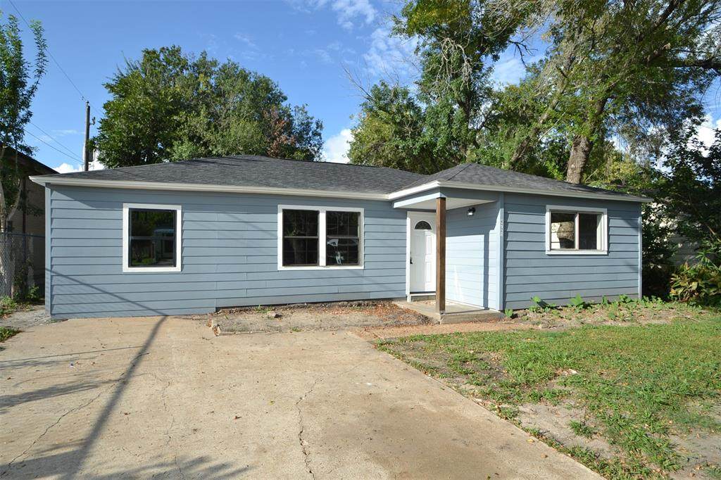4721 Palisade Drive - Photo 1