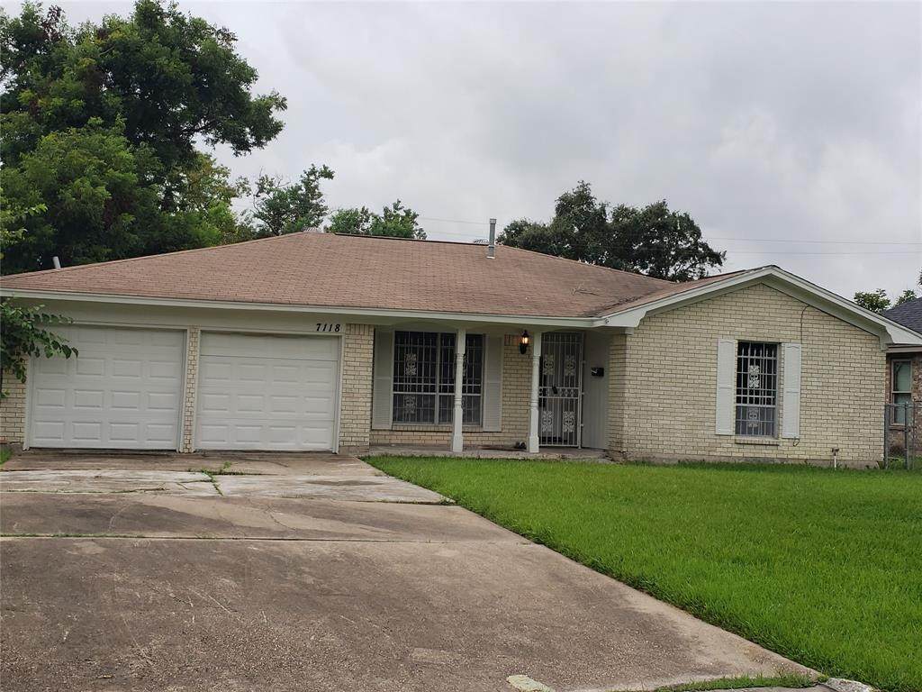 7118 Heron Drive - Photo 1
