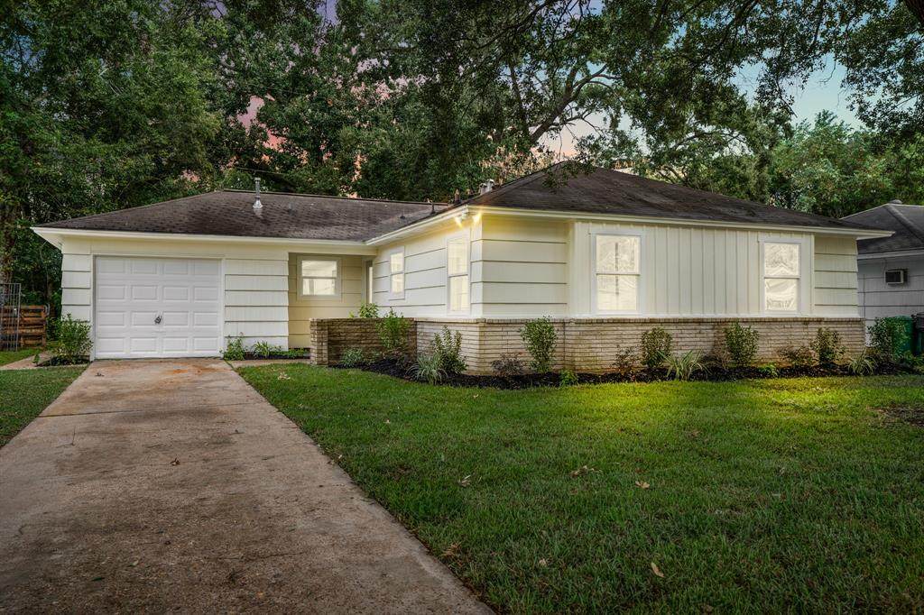 6523 Roxbury Road - Photo 1