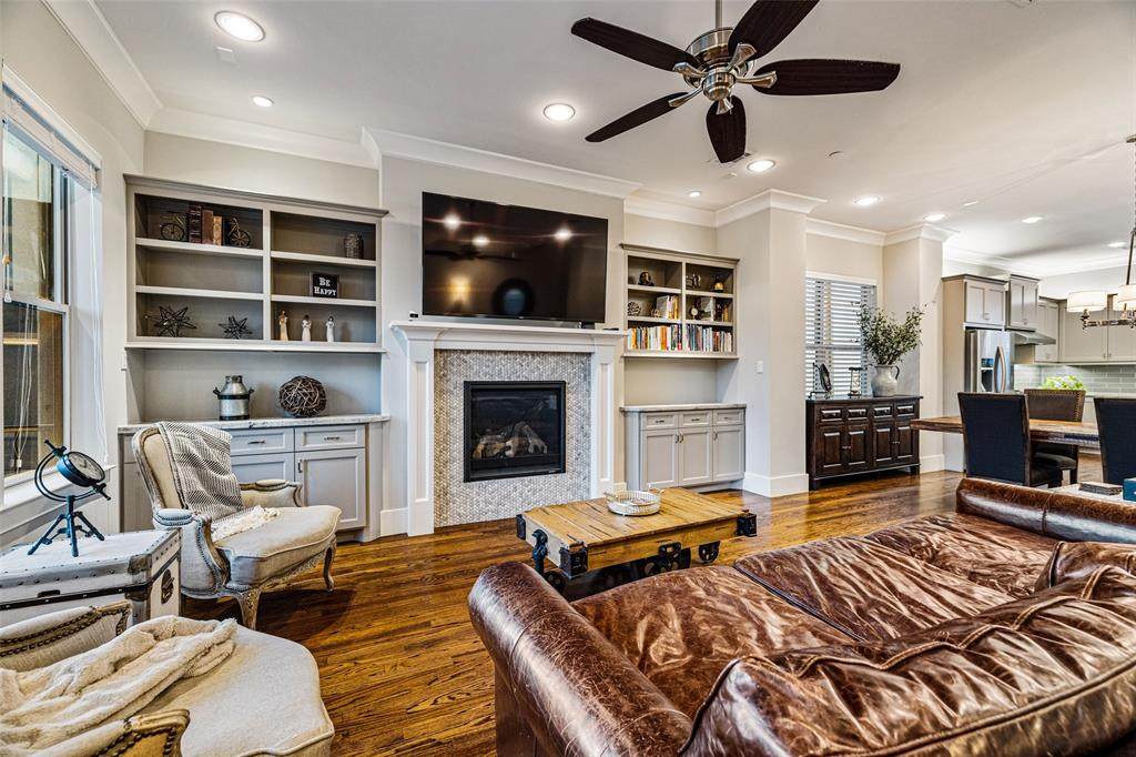 1104 22nd Street - Photo 1