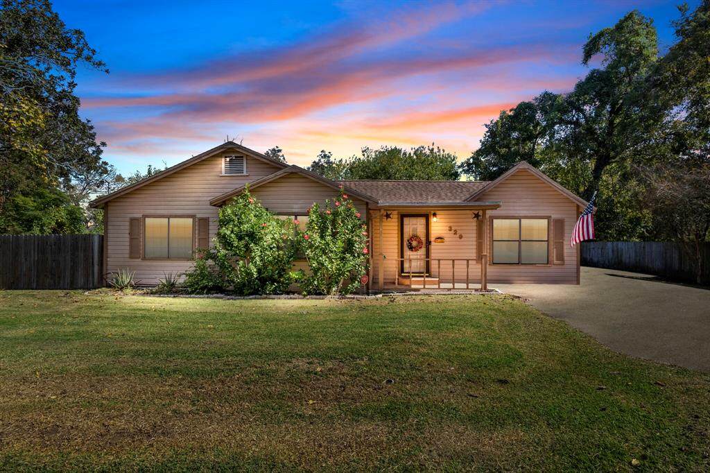 329 Billington Street - Photo 1