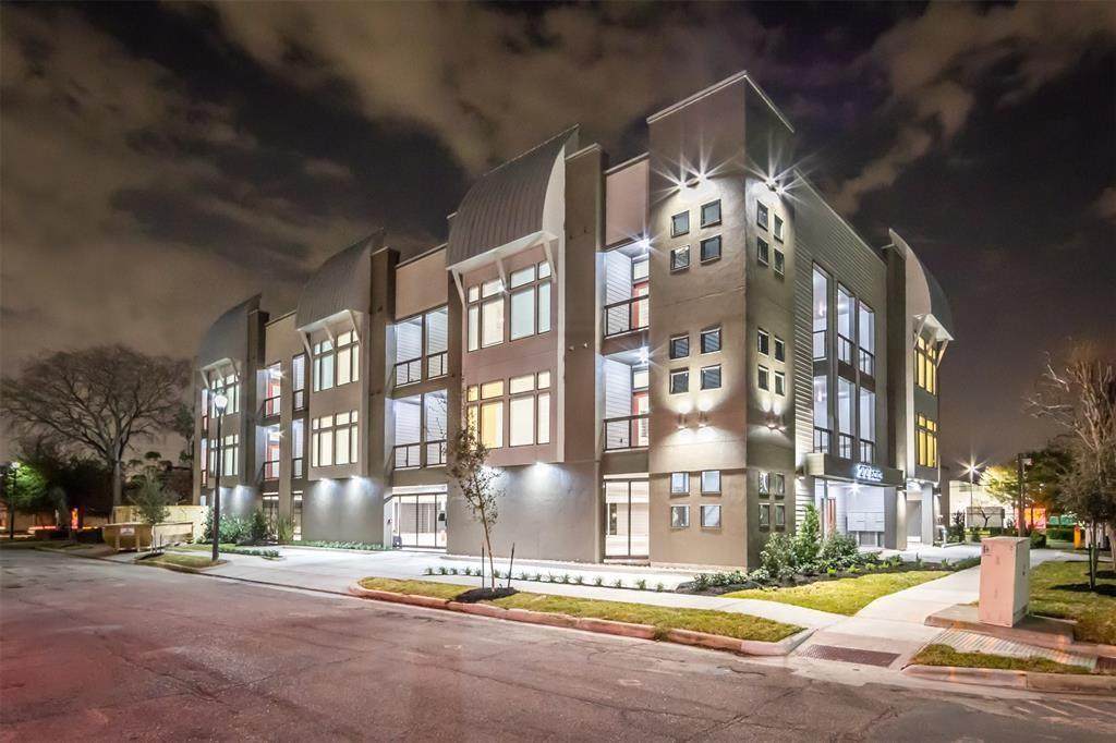 2727 Brazos Street - Photo 1
