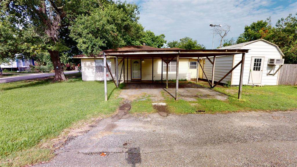 530 Cloverleaf Street - Photo 1