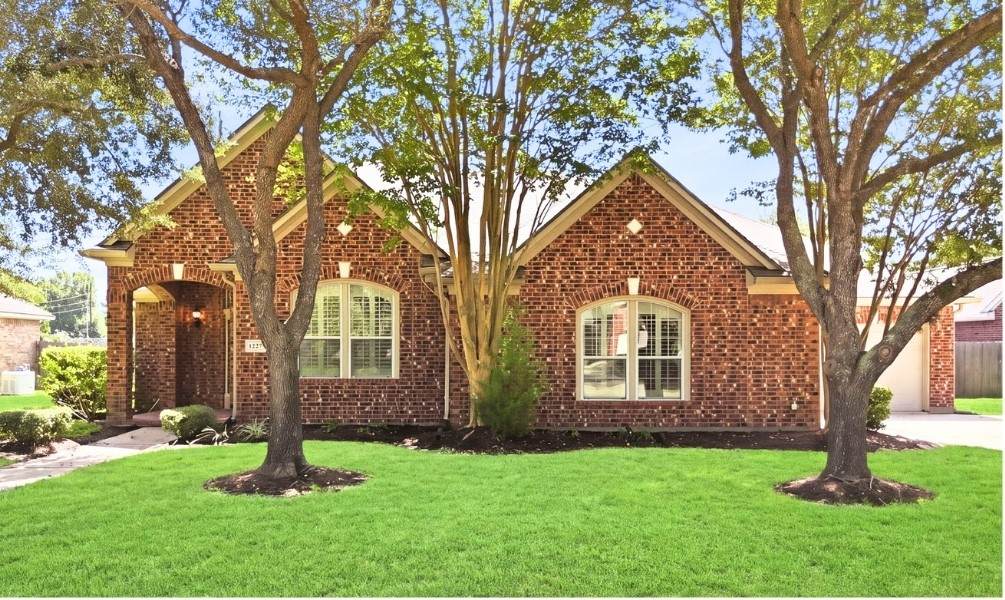 1227 Wellshire Drive - Photo 1