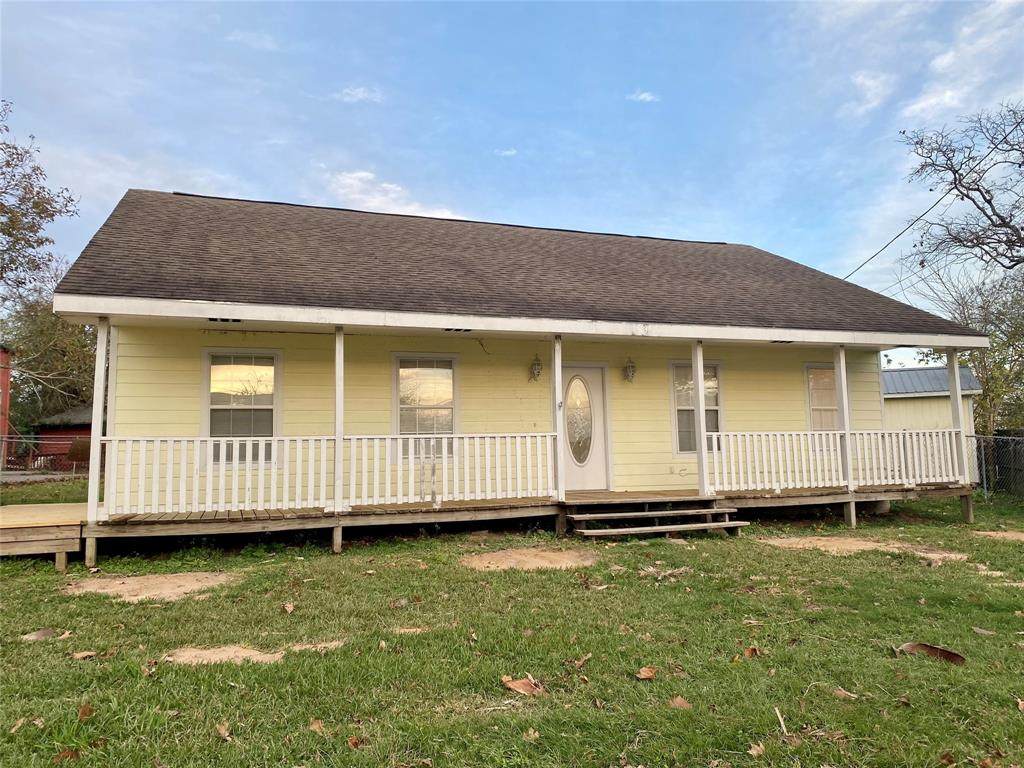 416 Indian Hill Boulevard - Photo 1