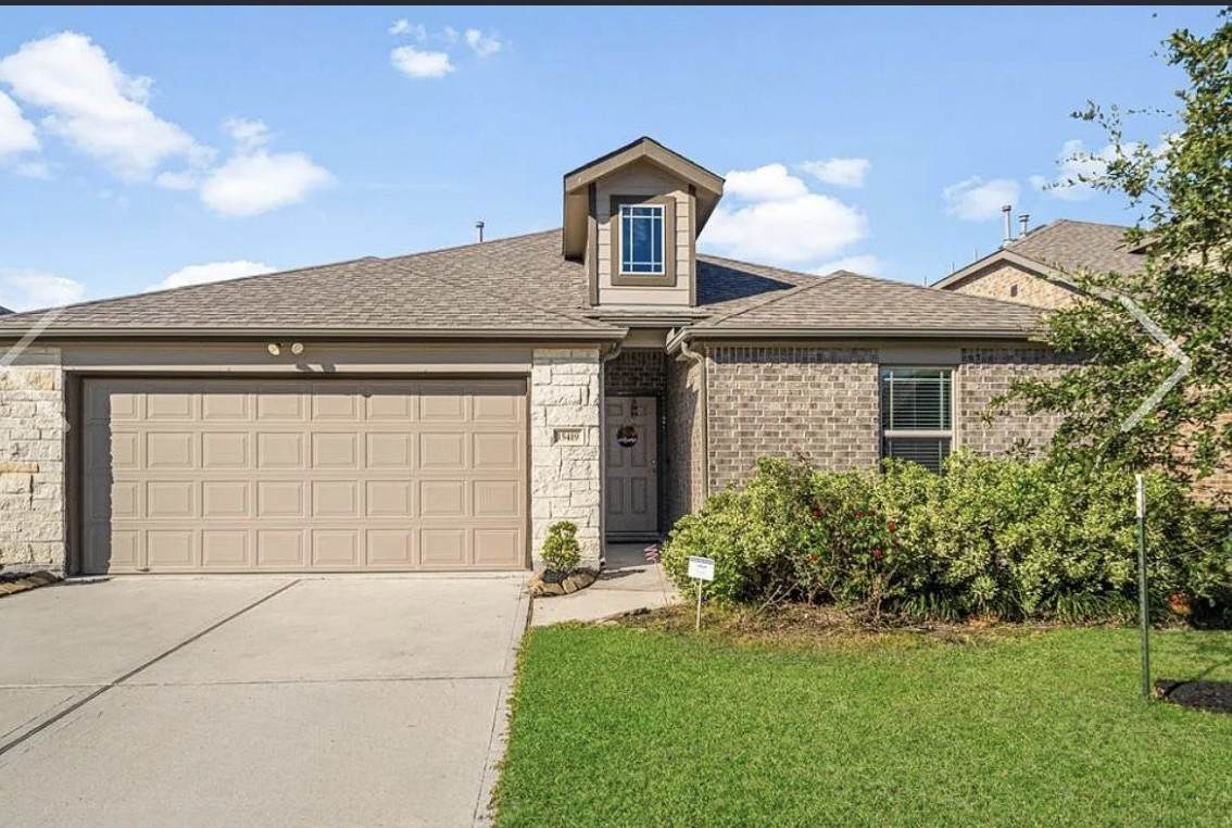 15419 Royce Holly Drive - Photo 1