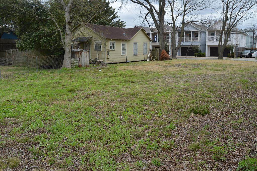 113 27th Street - Photo 1