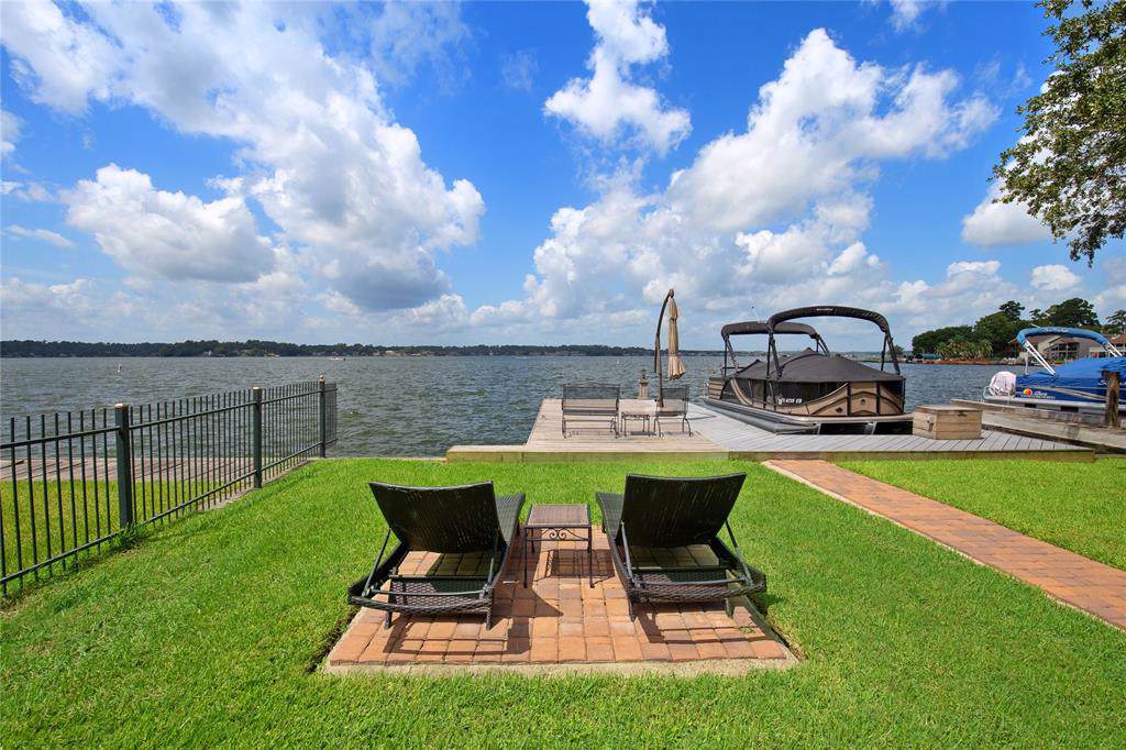 11051 Twain Drive - Photo 1
