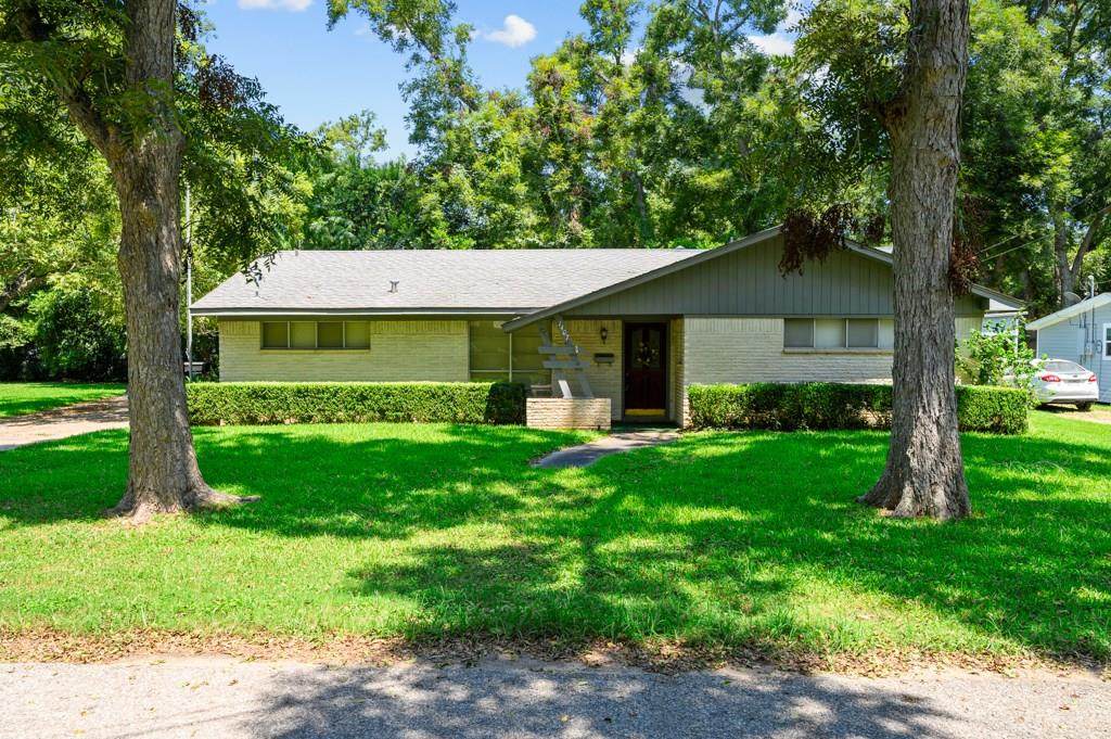 1407 Prairie Street - Photo 1
