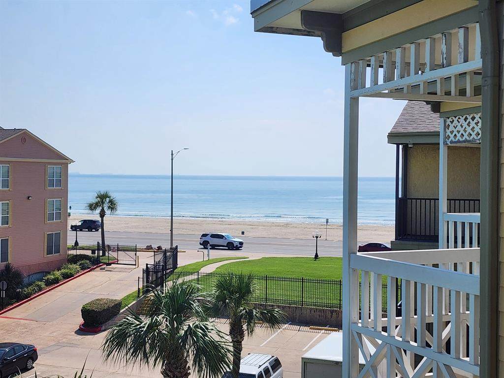 6300 Seawall Boulevard - Photo 1