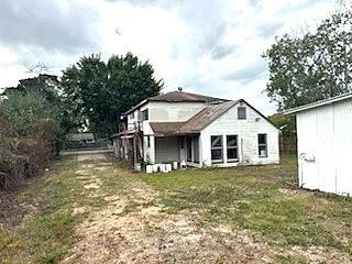 207 5th Street - Photo 1