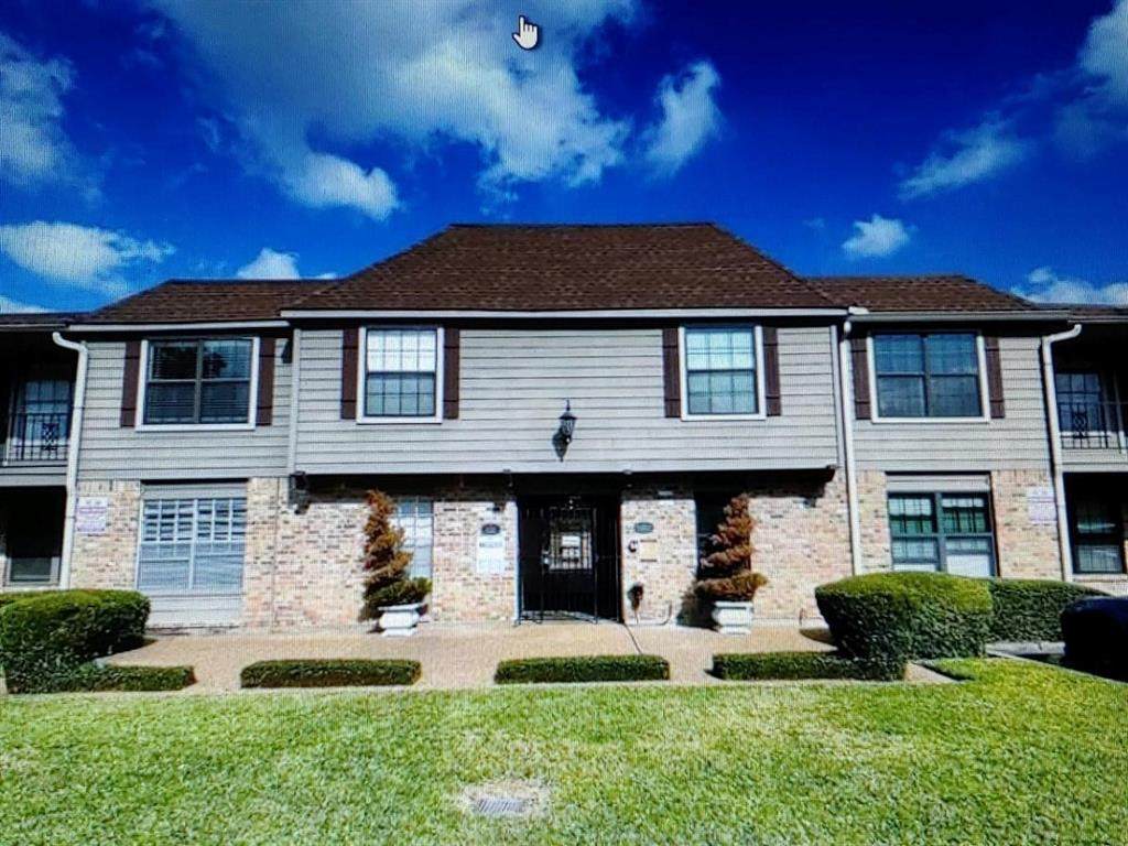 606 Marshall Street - Photo 1