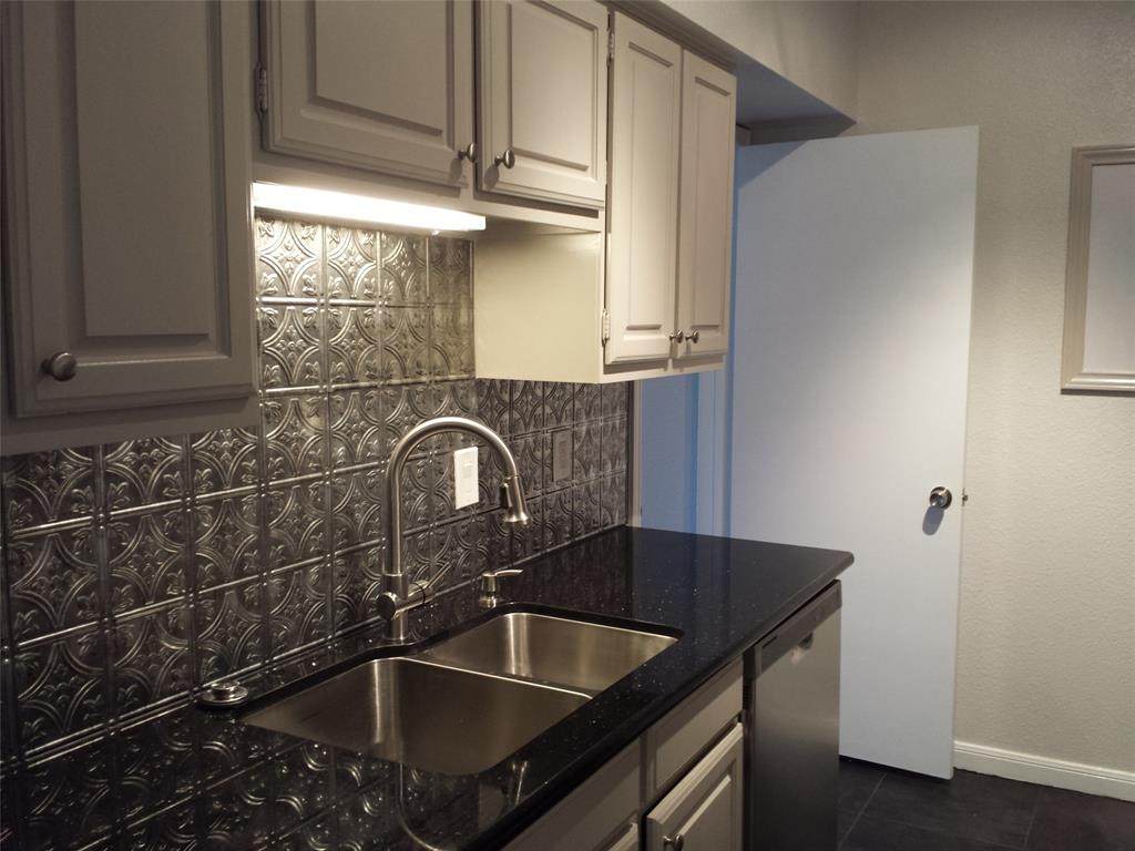 2400 Braeswood Boulevard - Photo 1